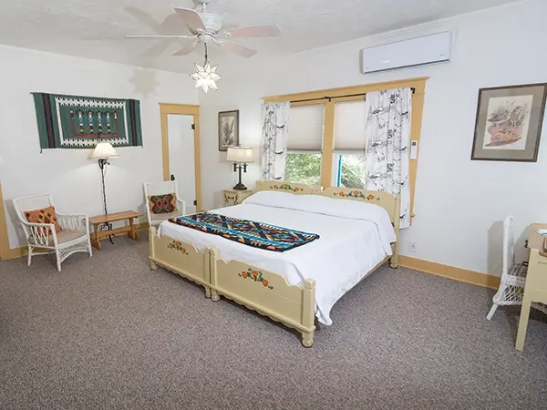 casa-rosa-standard-room